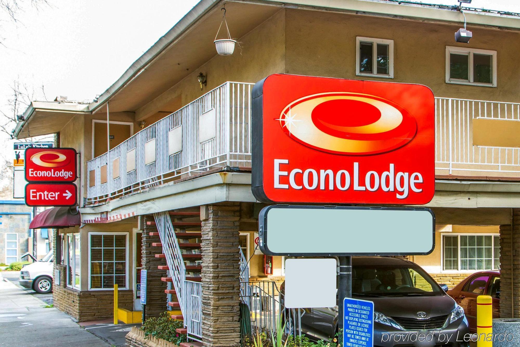 Econo Lodge Sacramento Convention Center Exterior photo