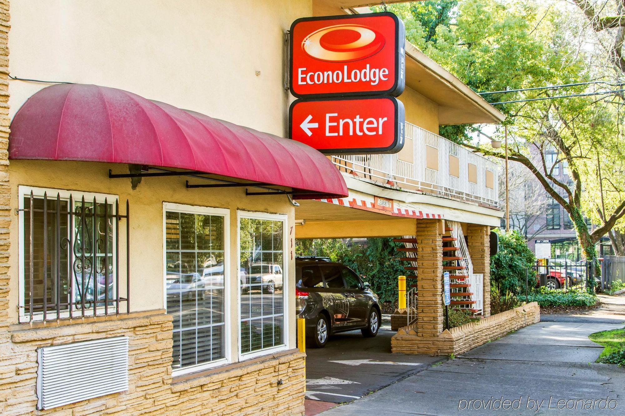 Econo Lodge Sacramento Convention Center Exterior photo